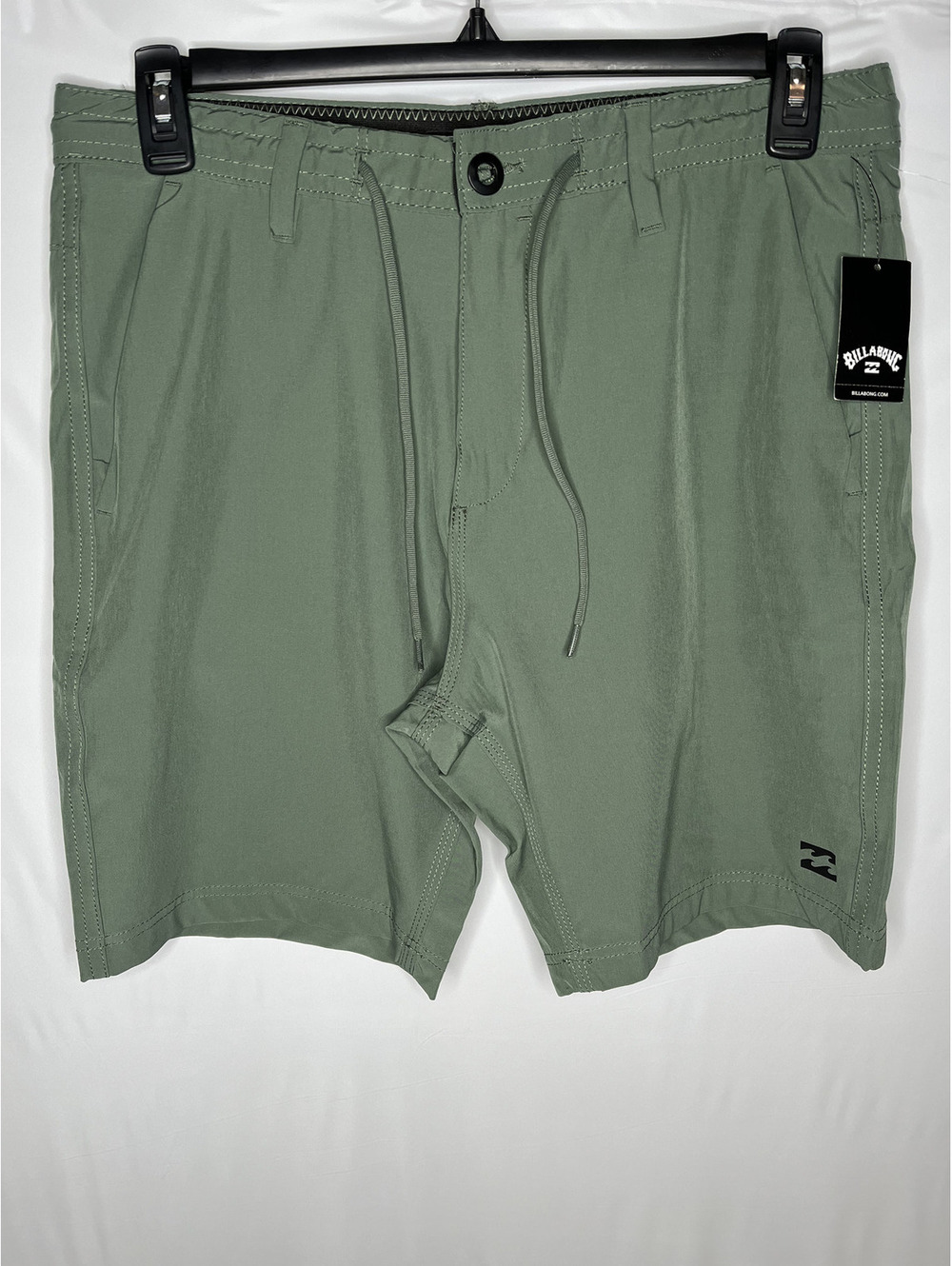 NWT Billabong Men's Green/Ozzy Hybrid Shorts Size 32